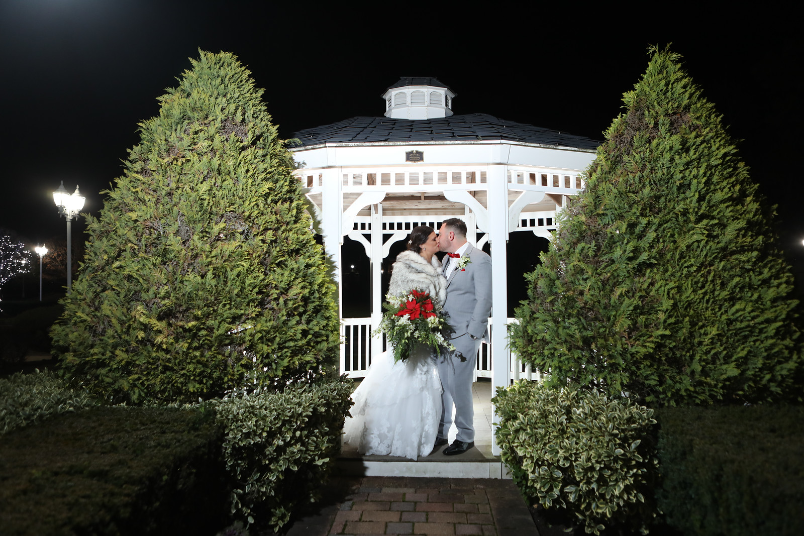 Northampton Outdoor- Bride Groom Gazebo