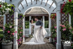 Eric elizabeth ceremony Vineyard