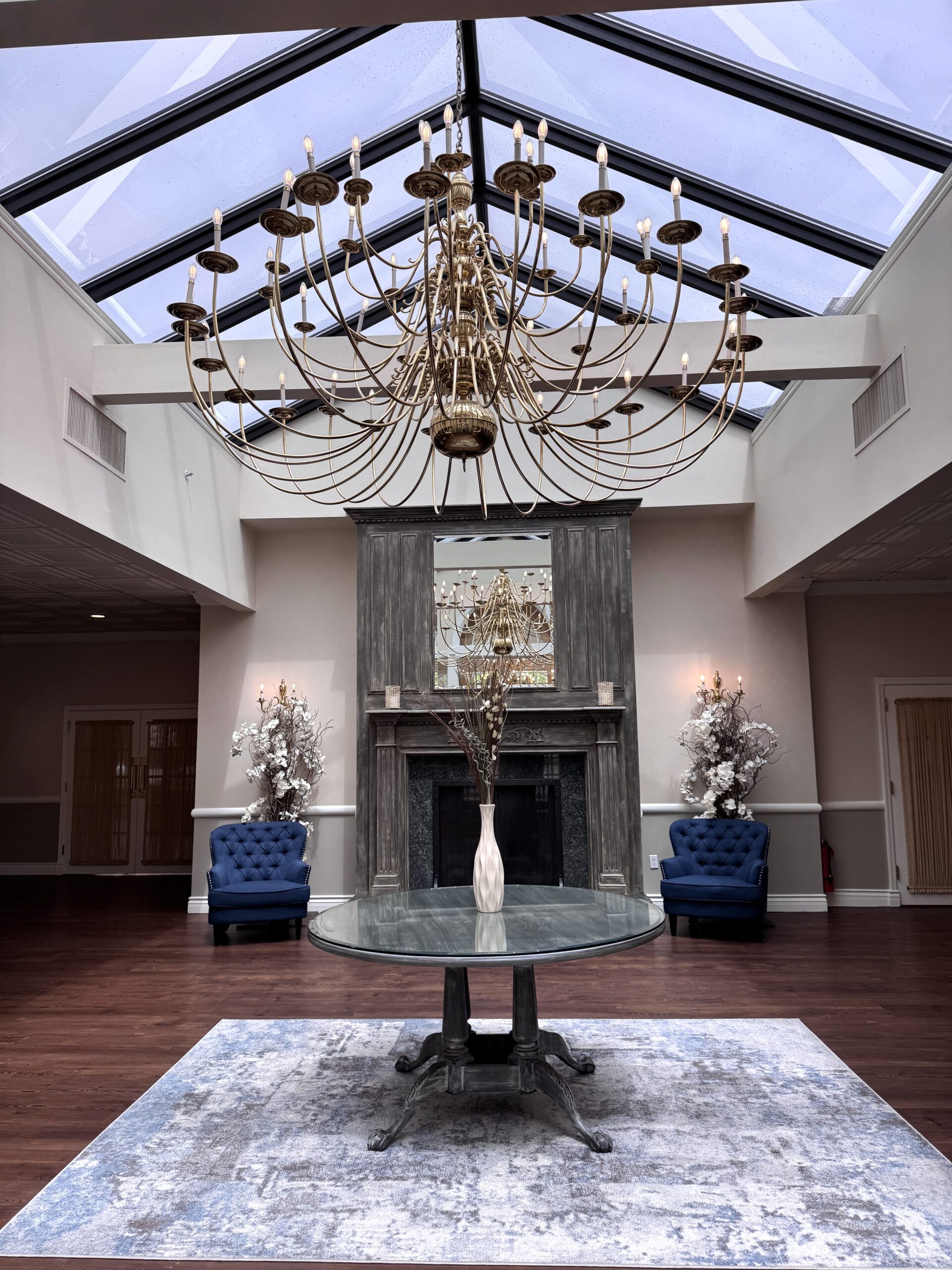 Elegant chandelier in a spacious lobby.