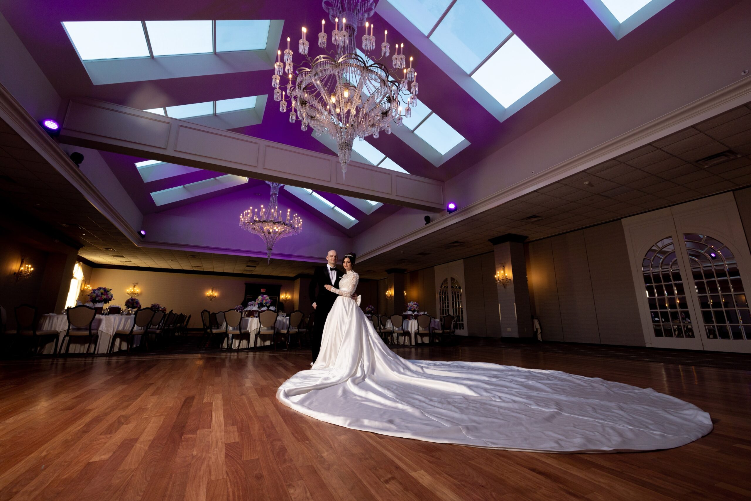 couple Northampton MW01123 LR