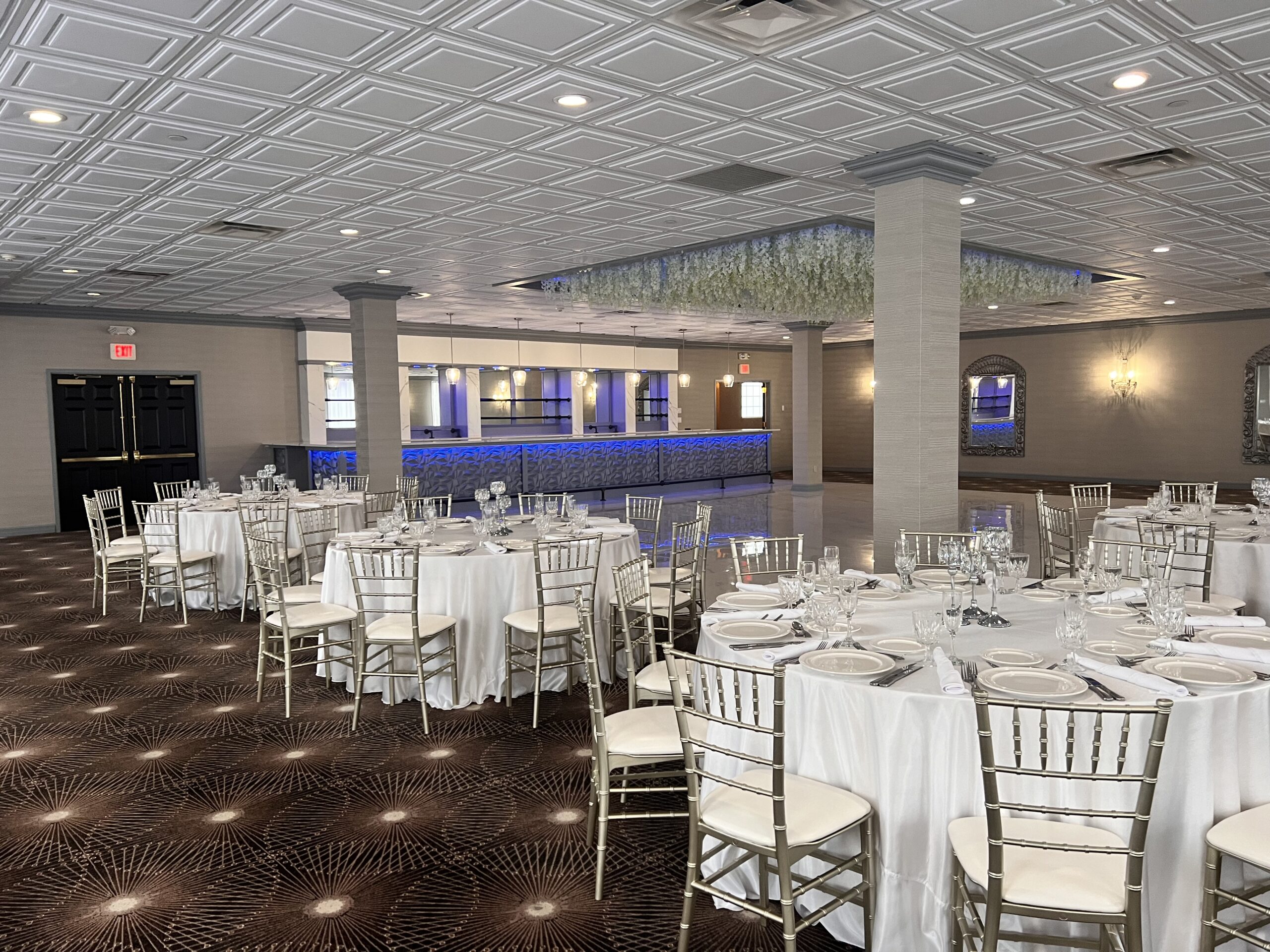 Veranda 2024 Table looking toward bar